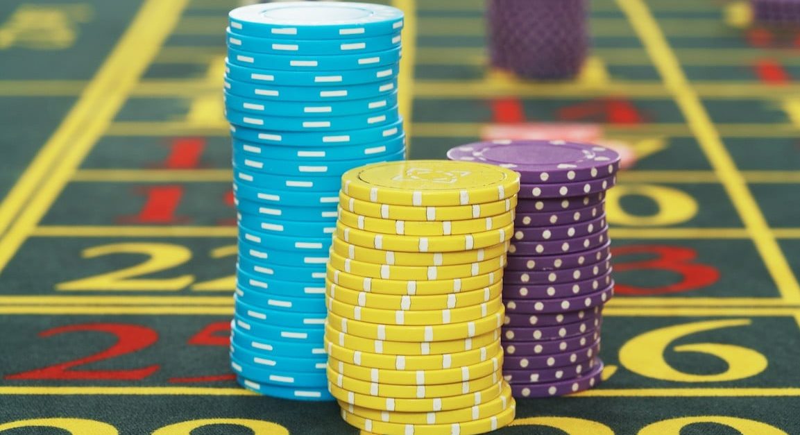 Gambling winnings could be intercepted from parents who owe child support in Mississippi – SuperTalk Mississippi