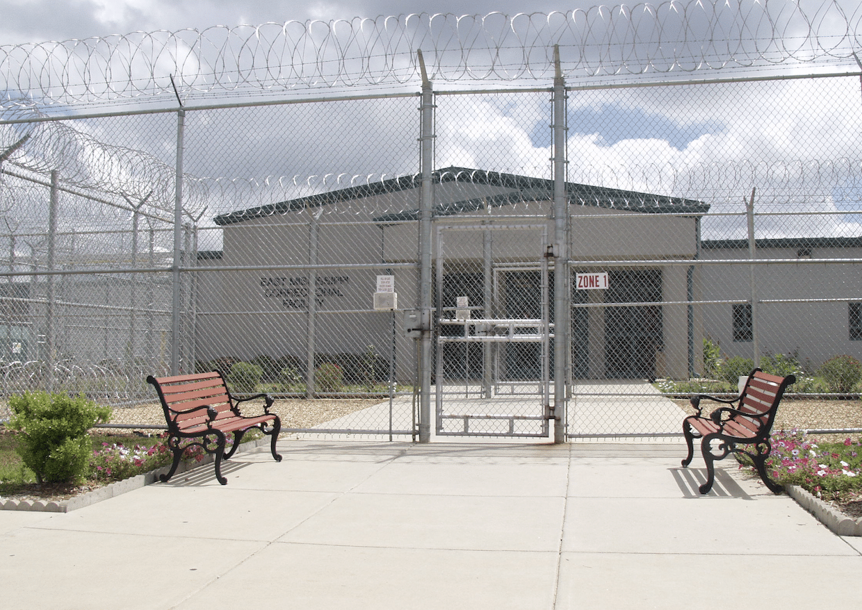 Governor Reeves signs bill expanding parole eligibility in Mississippi