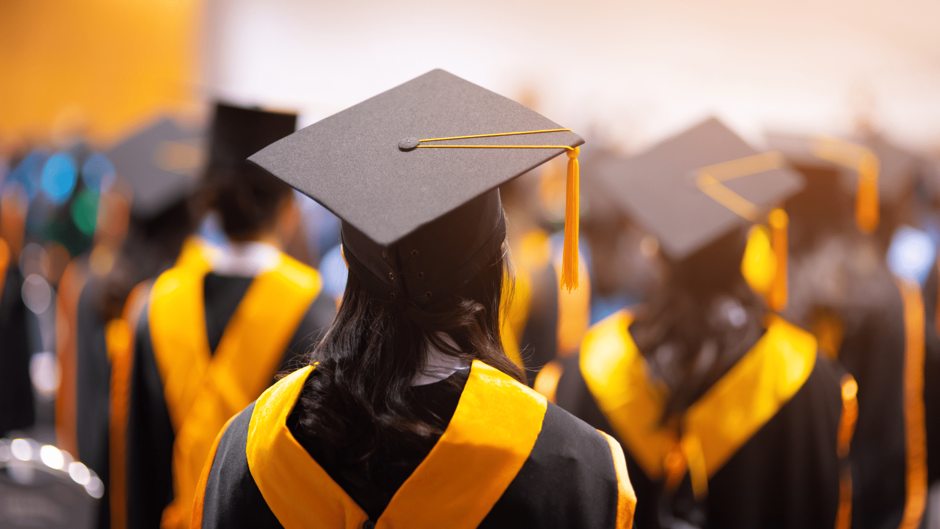 Robert St. John: To the Mississippi Graduates of 2023 - SuperTalk Mississippi - Vimarsana News