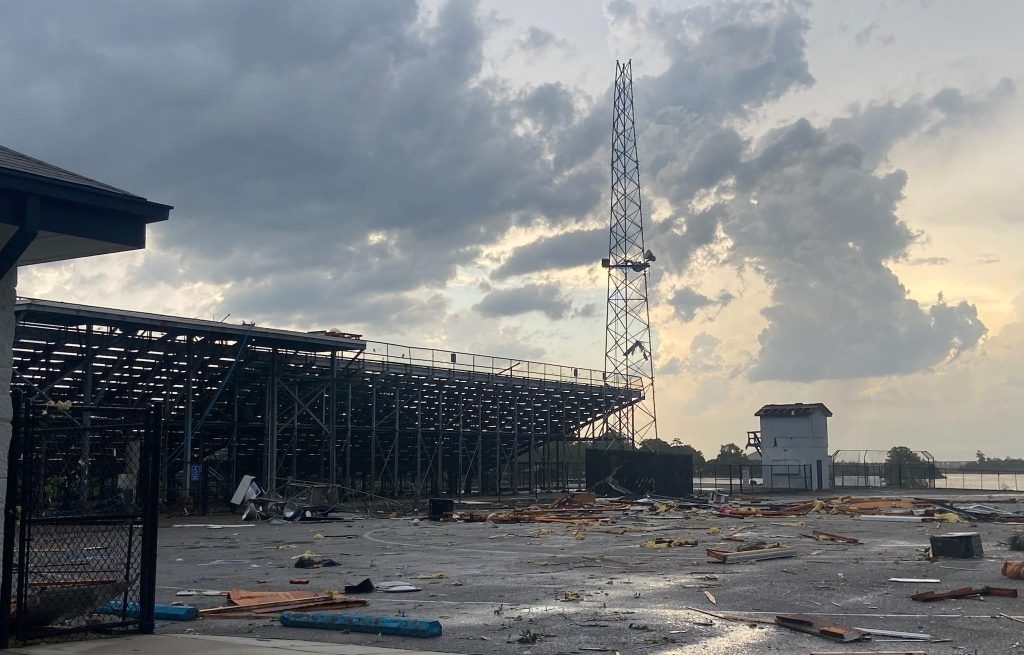 Moss Point mayor discusses extent of tornado damage - SuperTalk Mississippi - Vimarsana News