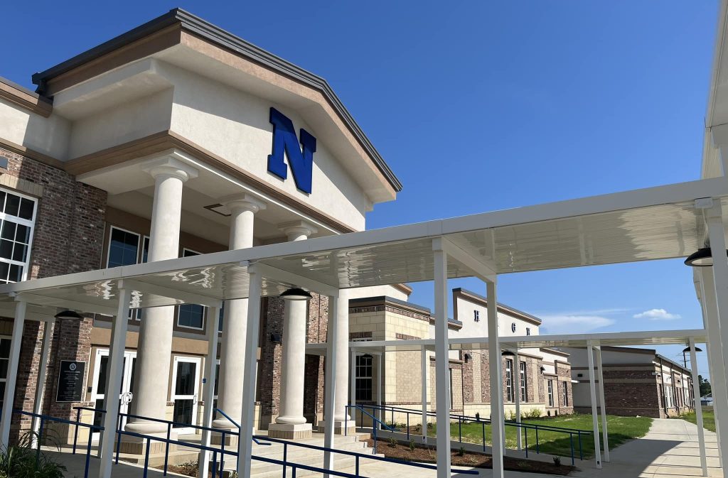 Natchez students begin school year at brandnew high school SuperTalk