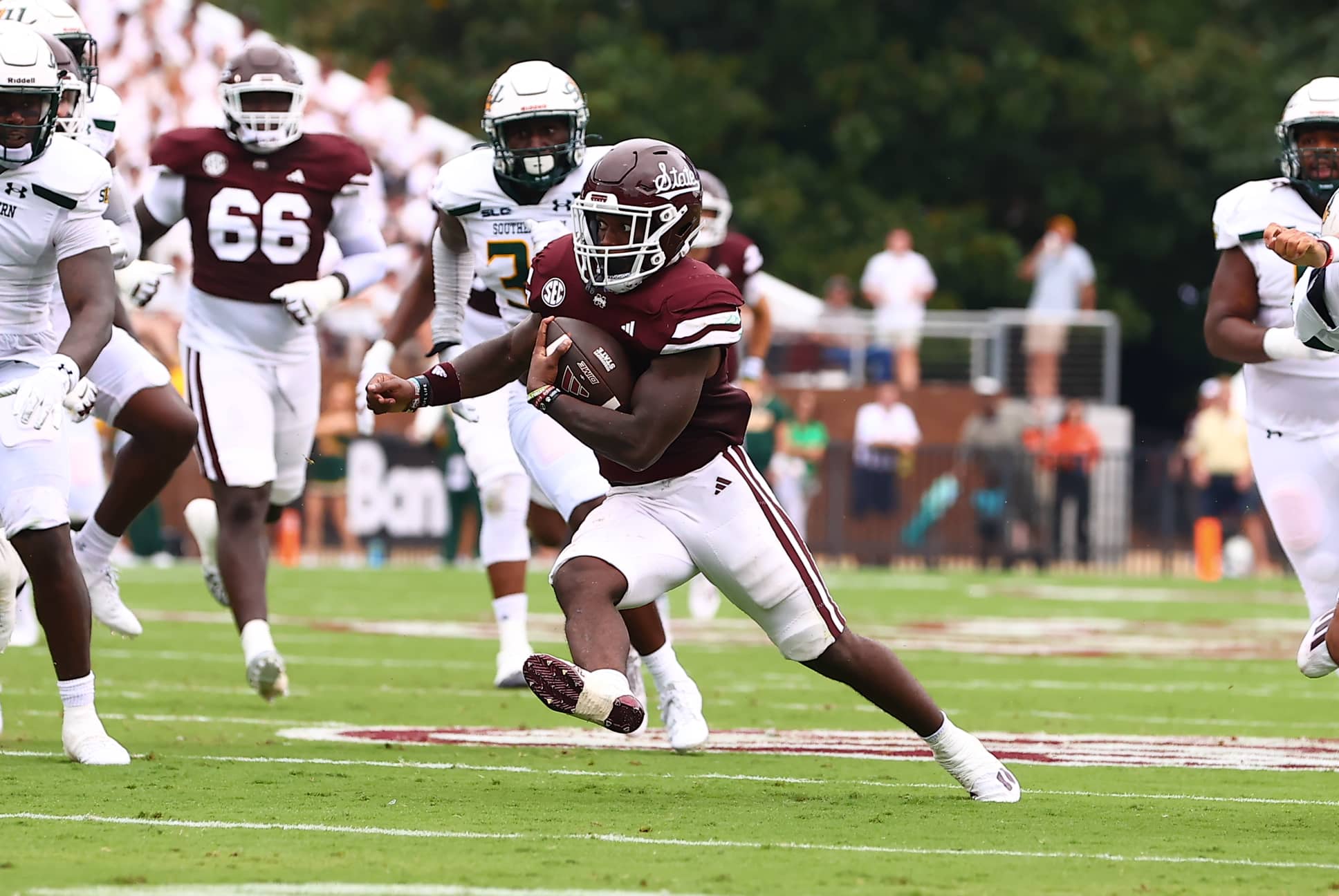Mississippi State's new era gets off to dominating start in 48-7 win