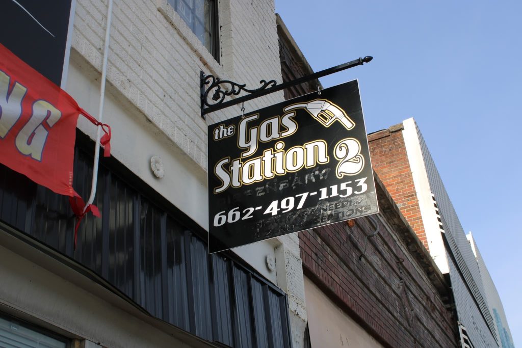 Former Aberdeen mayor arrested during CBD store raid - SuperTalk Mississippi - Vimarsana News
