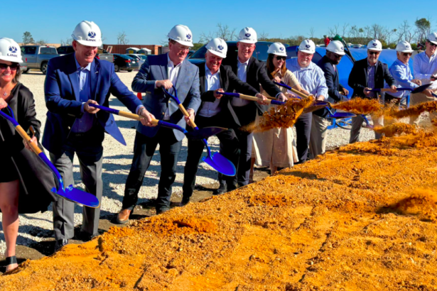 Kloeckner groundbreaking