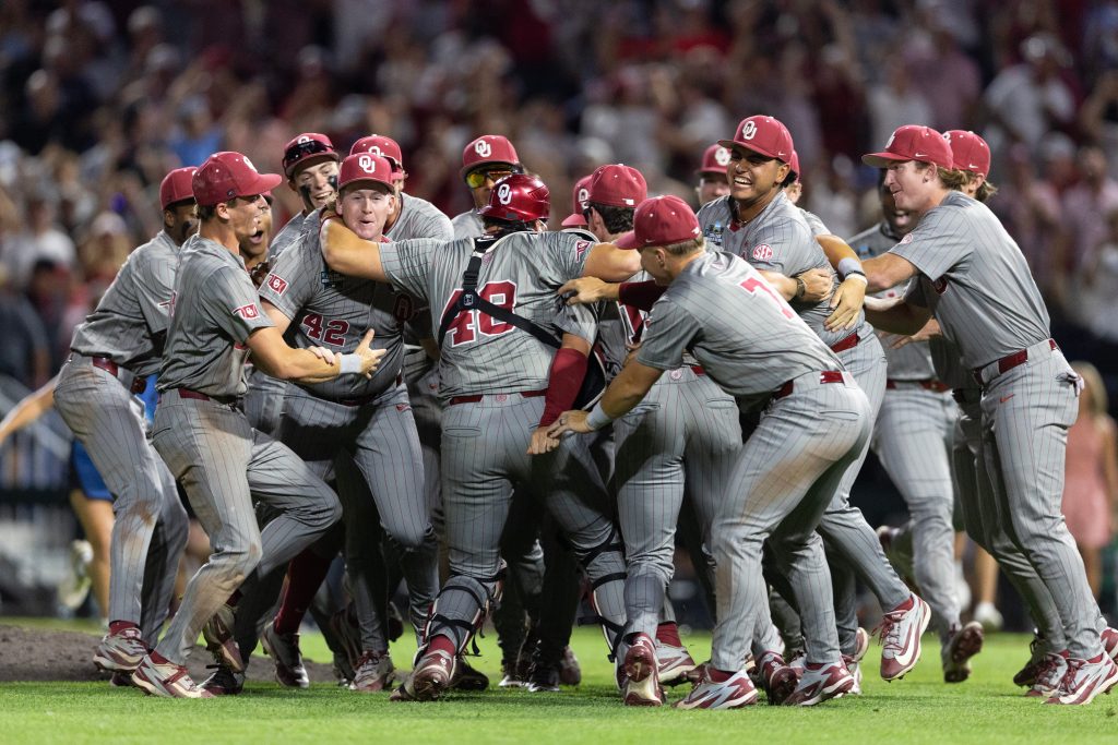 Oklahoma rolls past North Carolina 13-2 to win College World Series