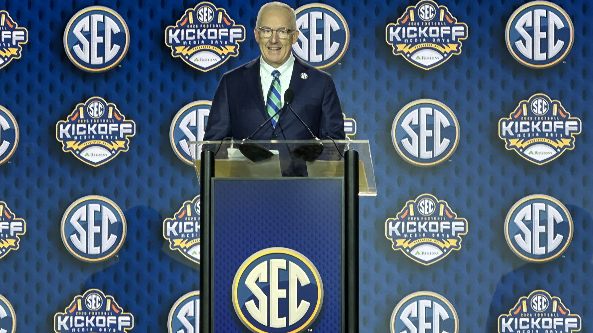 SEC passes rule to ban pros from returning to college - SuperTalk Mississippi
