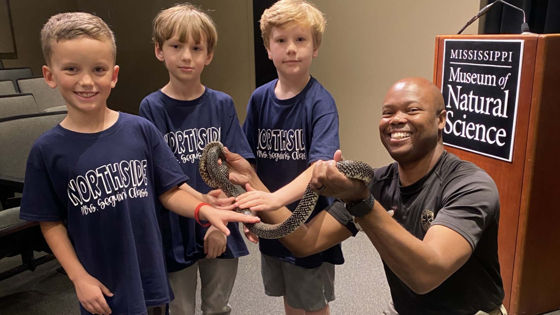 Mississippi Museum of Natural Science announces retirement of beloved kingsnake